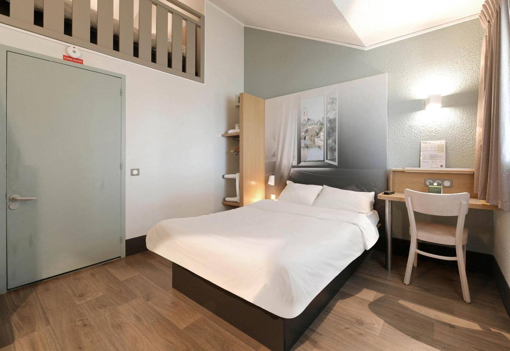 B&B Hotel Alencon Nord Buitenkant foto