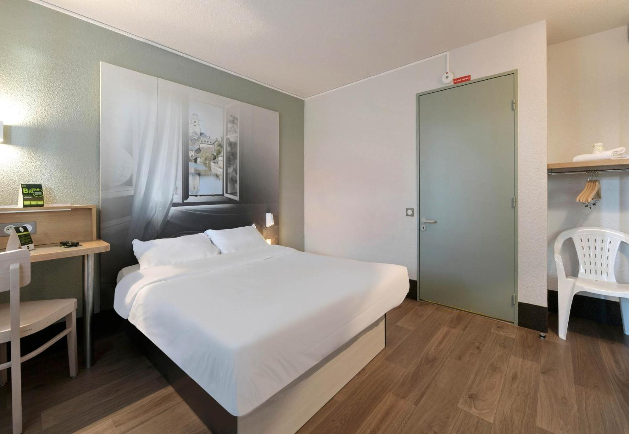 B&B Hotel Alencon Nord Buitenkant foto