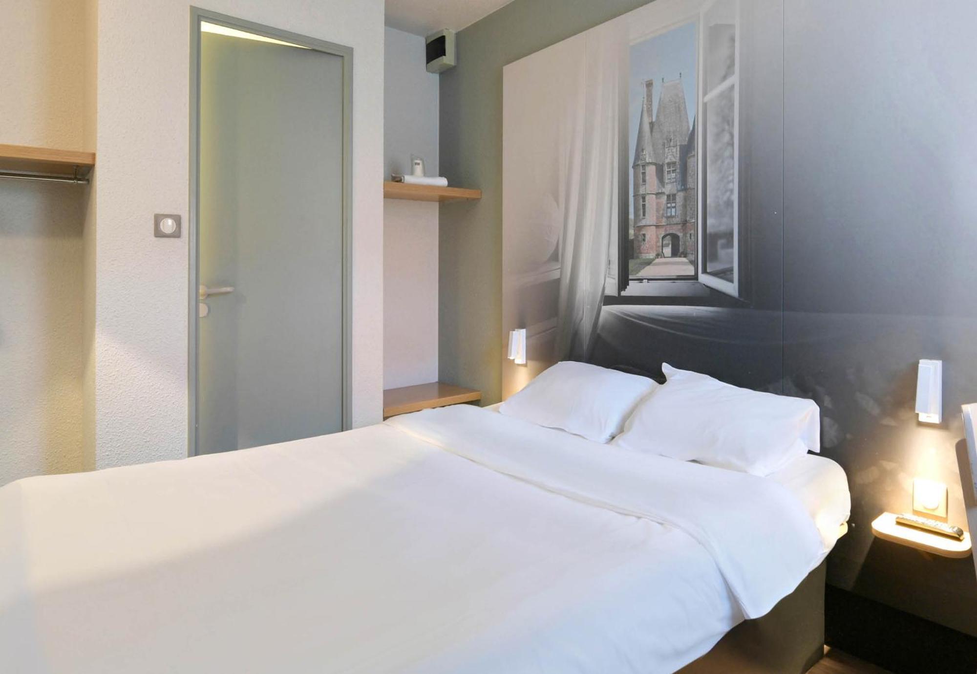 B&B Hotel Alencon Nord Buitenkant foto