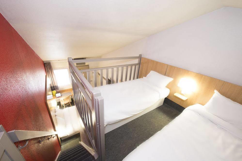 B&B Hotel Alencon Nord Buitenkant foto